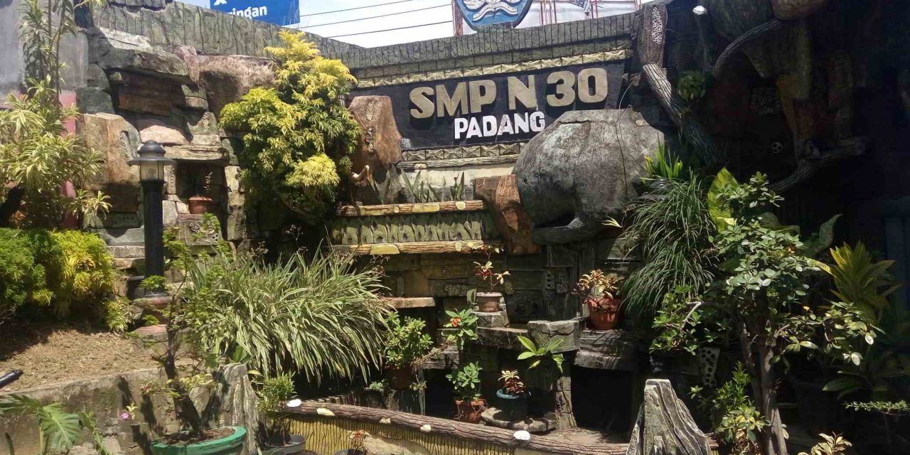 NILAI UN SMPN 30 PADANG 2017